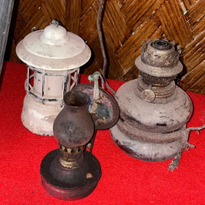 Lampu Minyak 